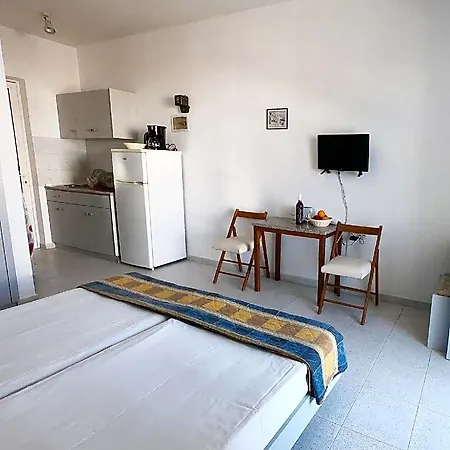 Lefteris Insta-worthy With Balcony 2* Rhodes City